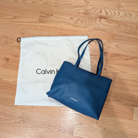 NWOT Blue Calvin Klein 2-in-1 Purse - Picture 4 of 16